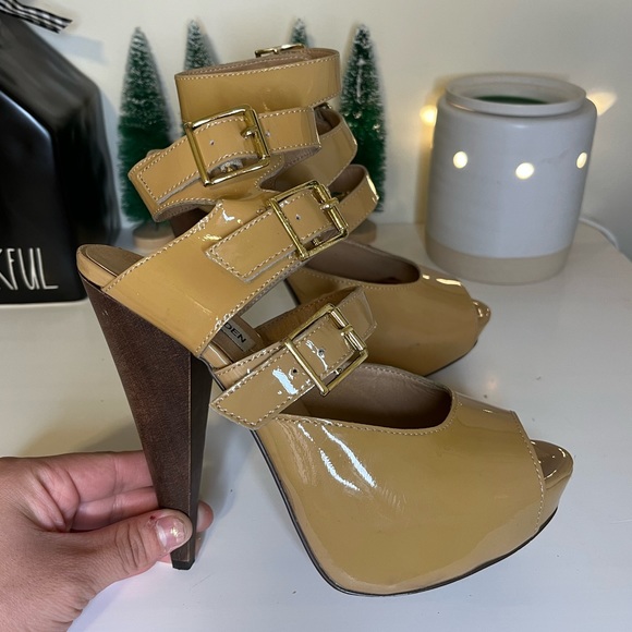 Steve Madden Shoes - Steve Madden Ronson Sexy Three Strap Heels